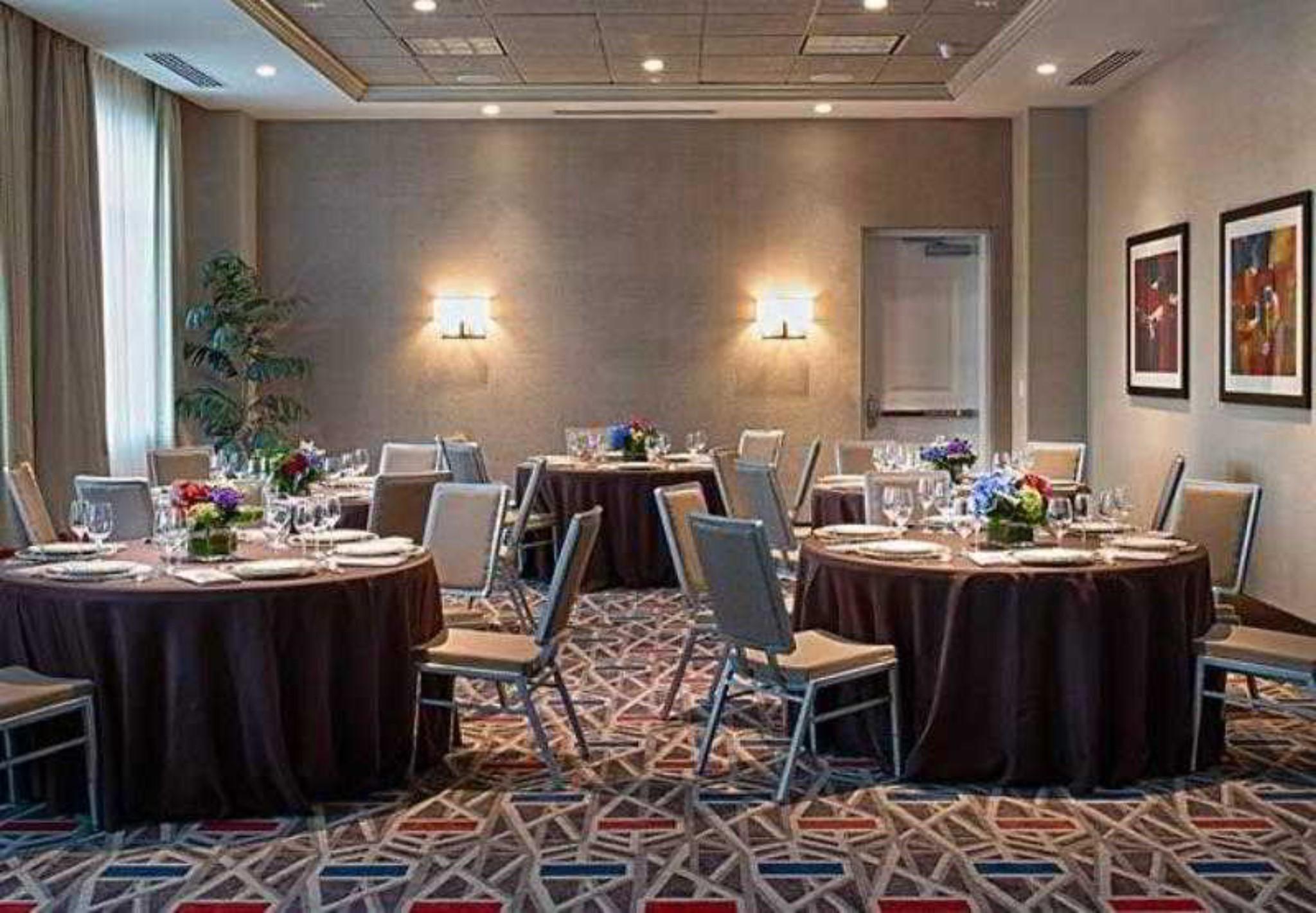 Residence Inn By Marriott Boston Logan Airport/Chelsea Εστιατόριο φωτογραφία