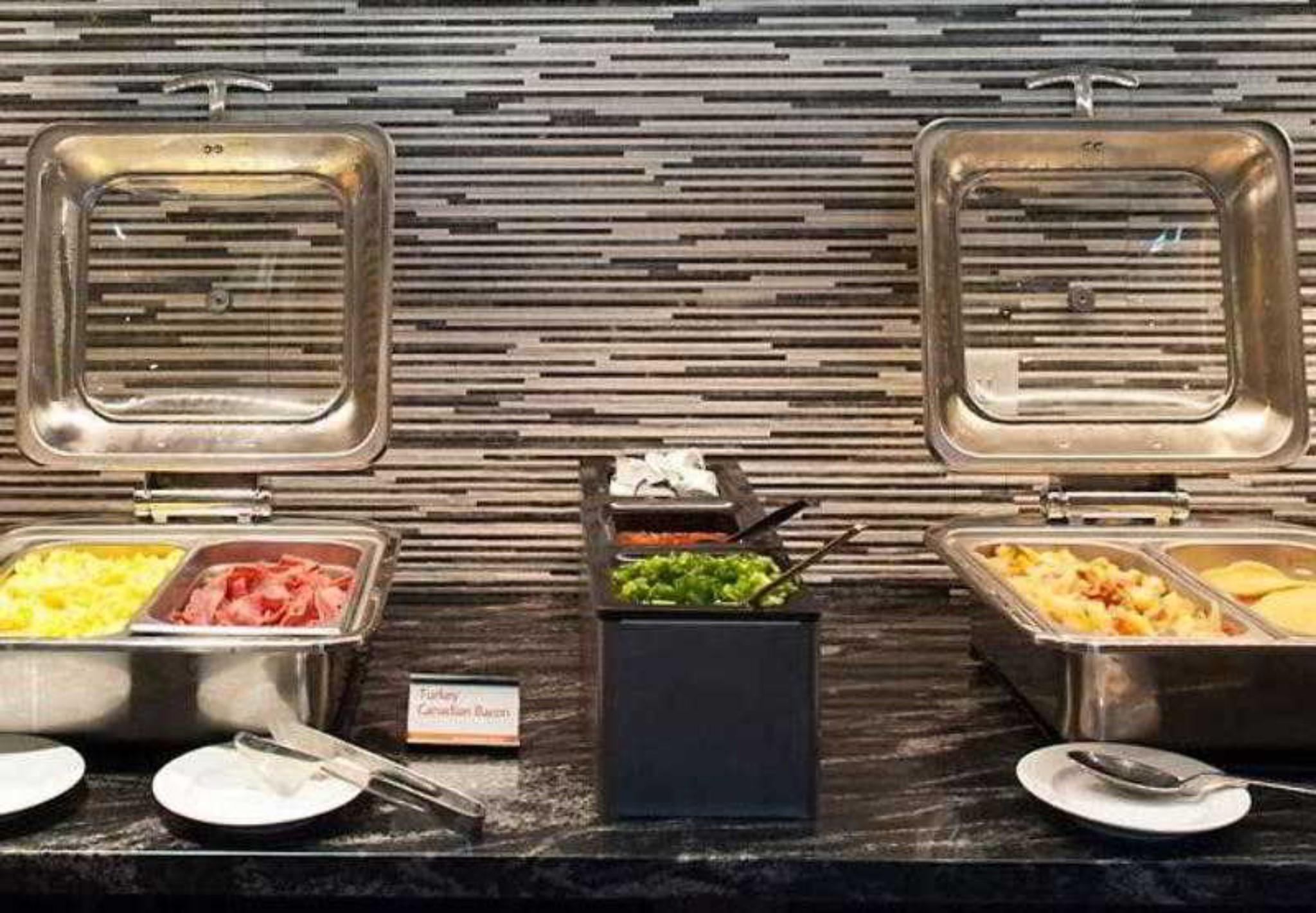 Residence Inn By Marriott Boston Logan Airport/Chelsea Εστιατόριο φωτογραφία