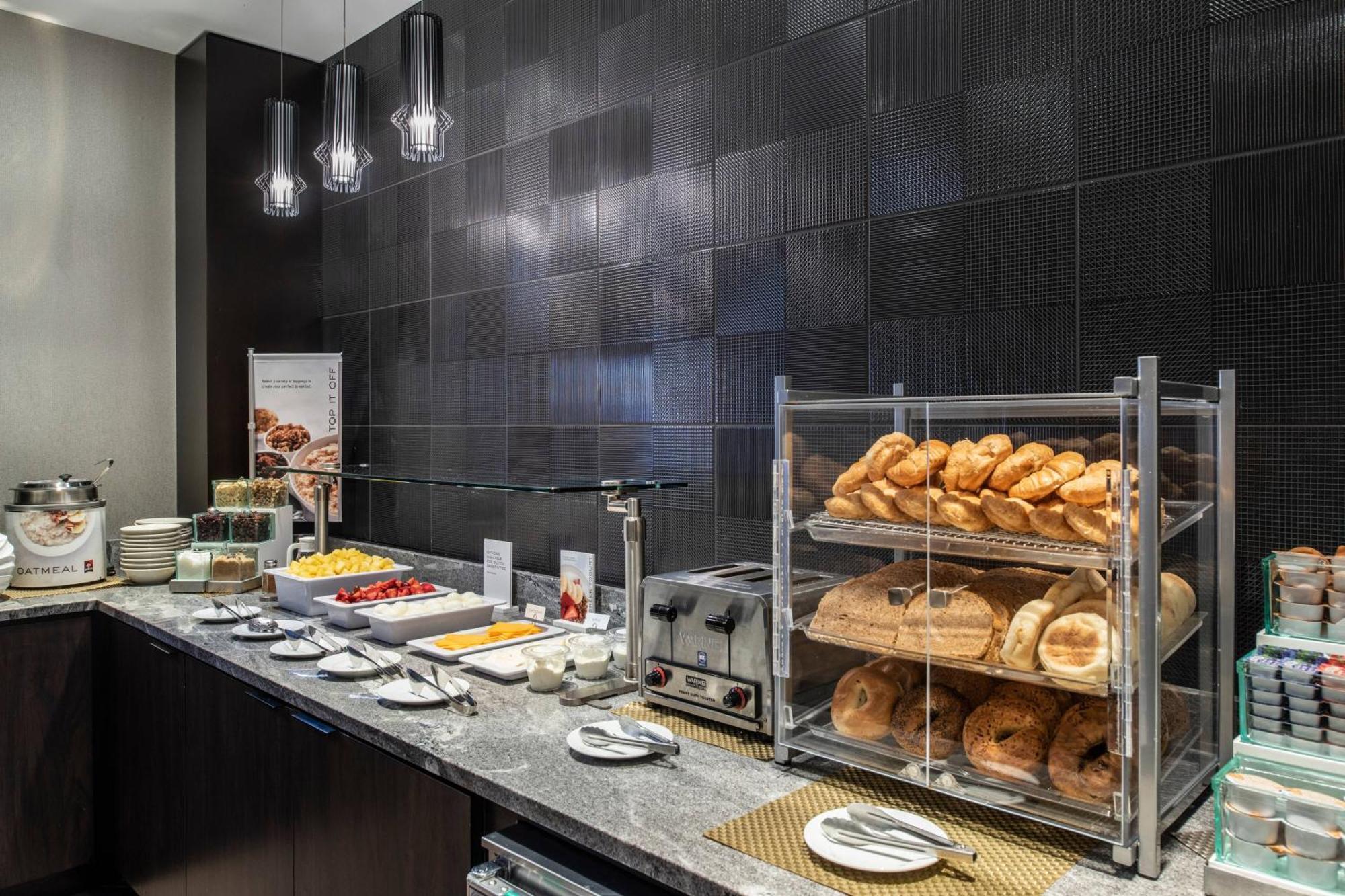 Residence Inn By Marriott Boston Logan Airport/Chelsea Εξωτερικό φωτογραφία